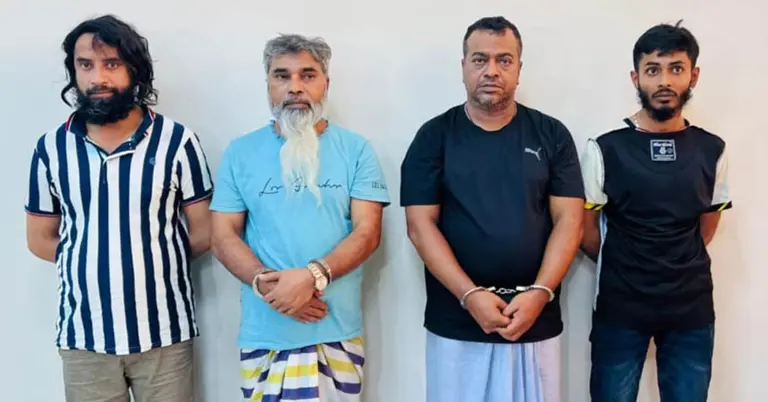 শরীফ, সুব্রত বাইন, মোল্লা মাসুদ ও নাসির